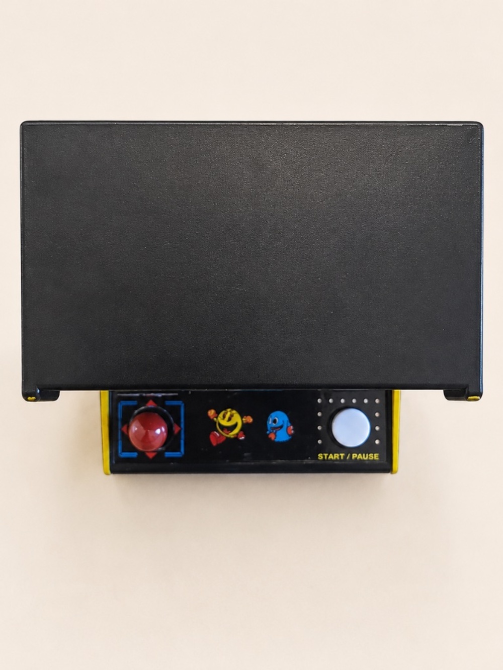 Basic Fun Pac-Man Arcade Classics Mini Game - Picture 5 of 6